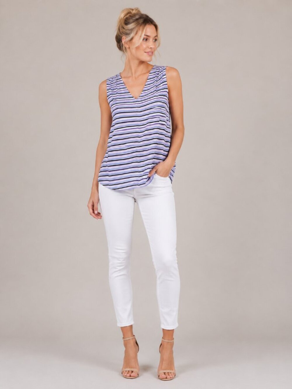 NWT White House Black Market Tank Top XS Sleeveless V Neck Shell Stripe WHBM81